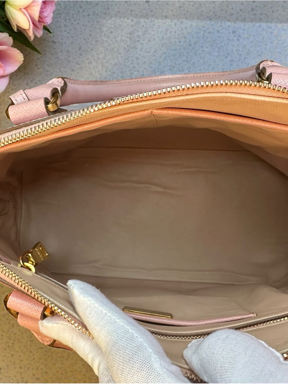 Prada Saffiano Leather Promenade Bag in Pink and Cream (Medium) - Picture 4 of 10